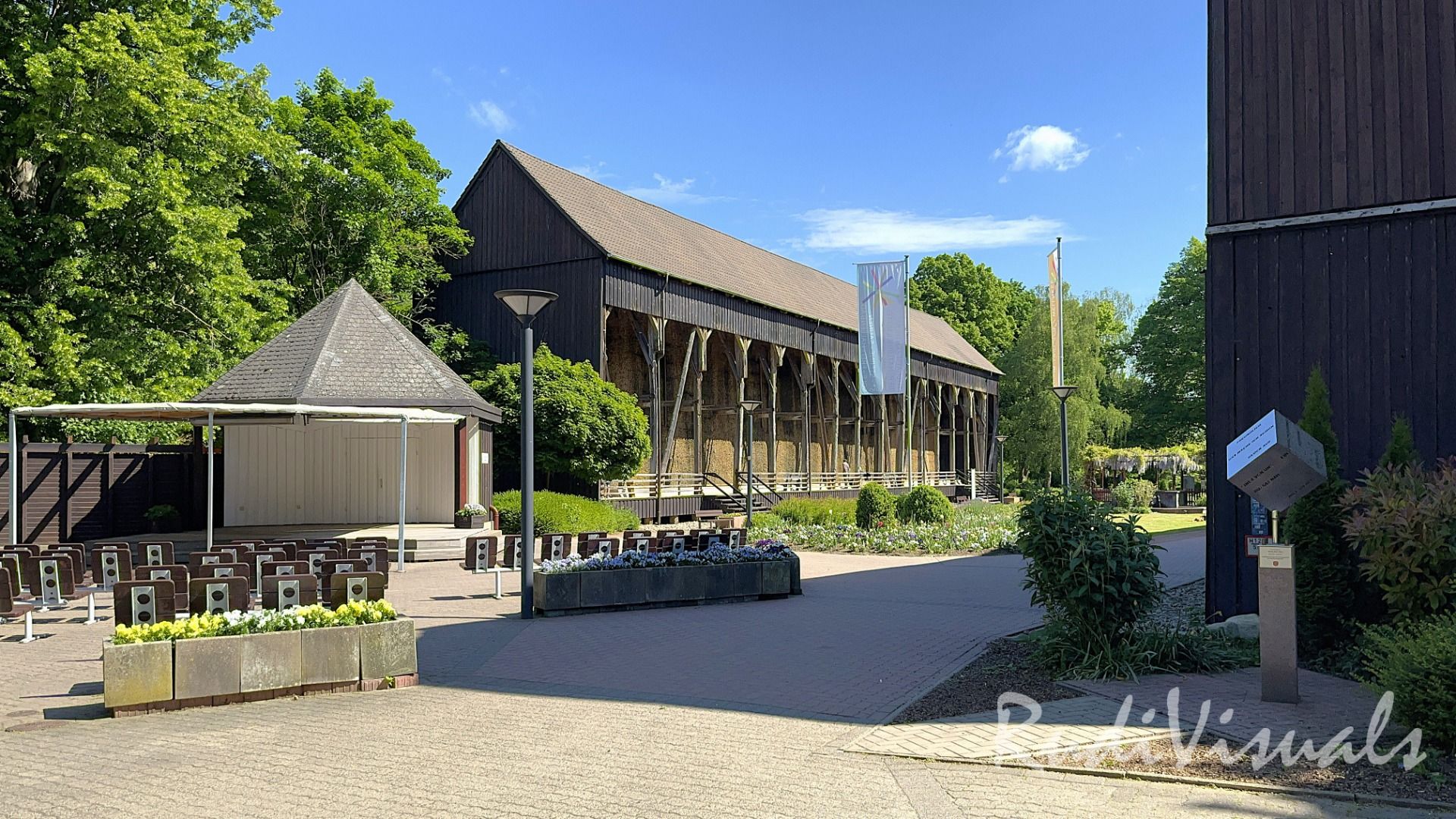 Kurpark Bad Salzdetfurth, Salinen